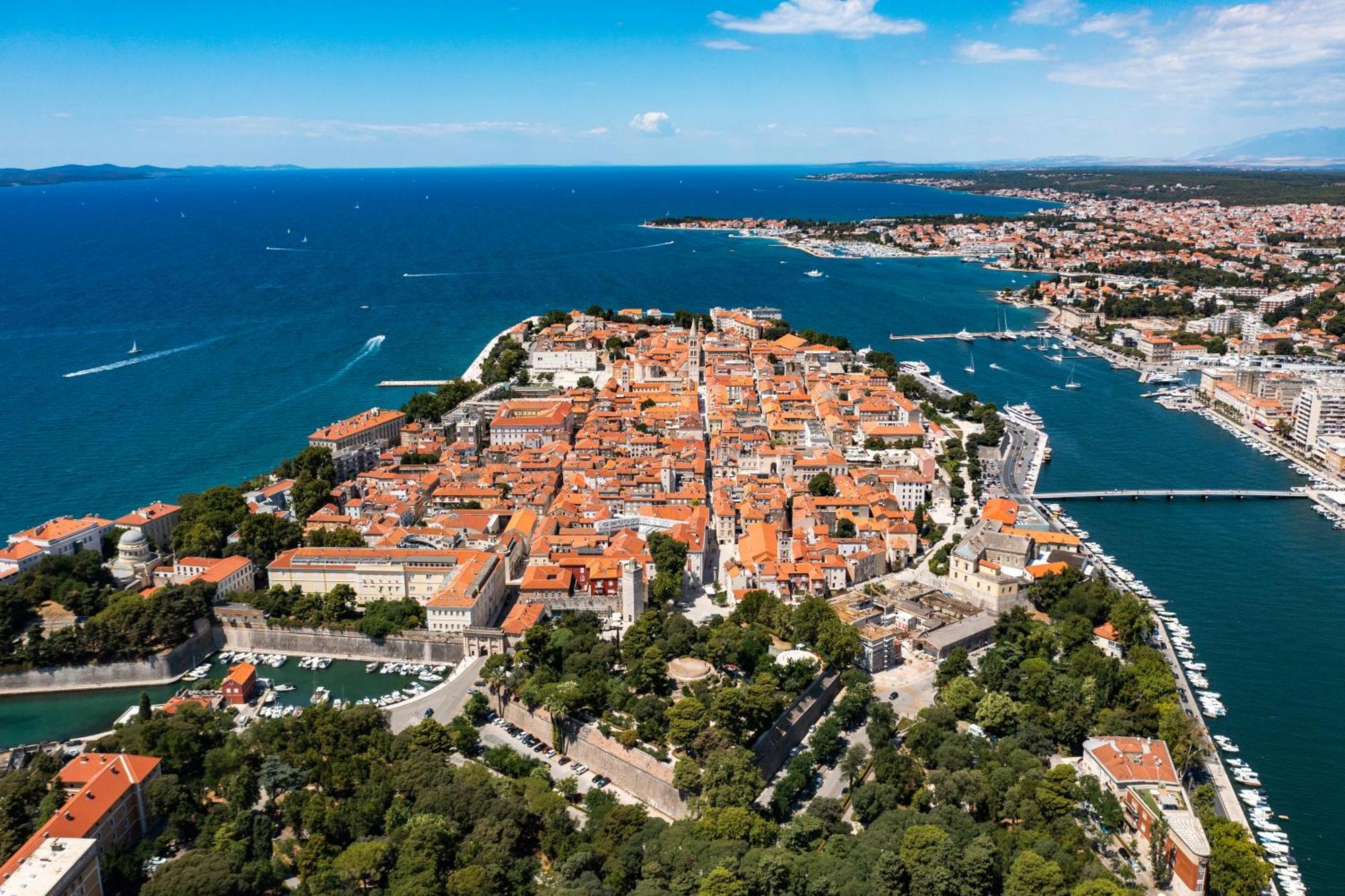 Family Apartments Zadar - Ryanair Exclusive מראה חיצוני תמונה