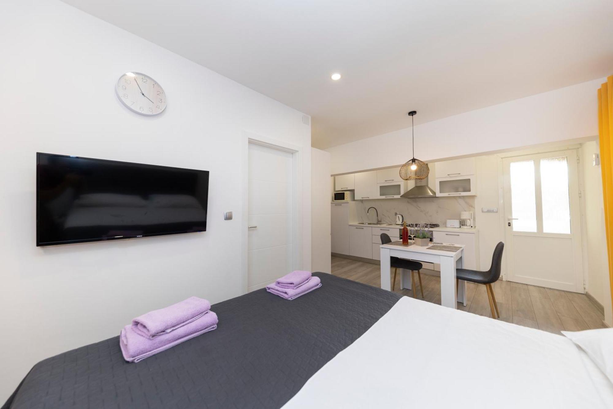 Family Apartments Zadar - Ryanair Exclusive מראה חיצוני תמונה