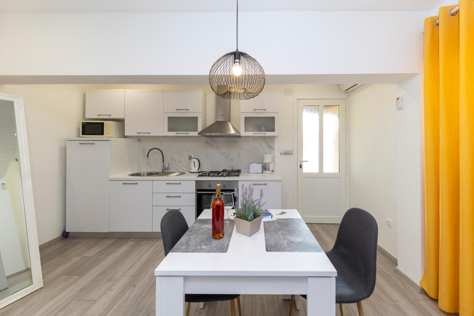 Family Apartments Zadar - Ryanair Exclusive מראה חיצוני תמונה