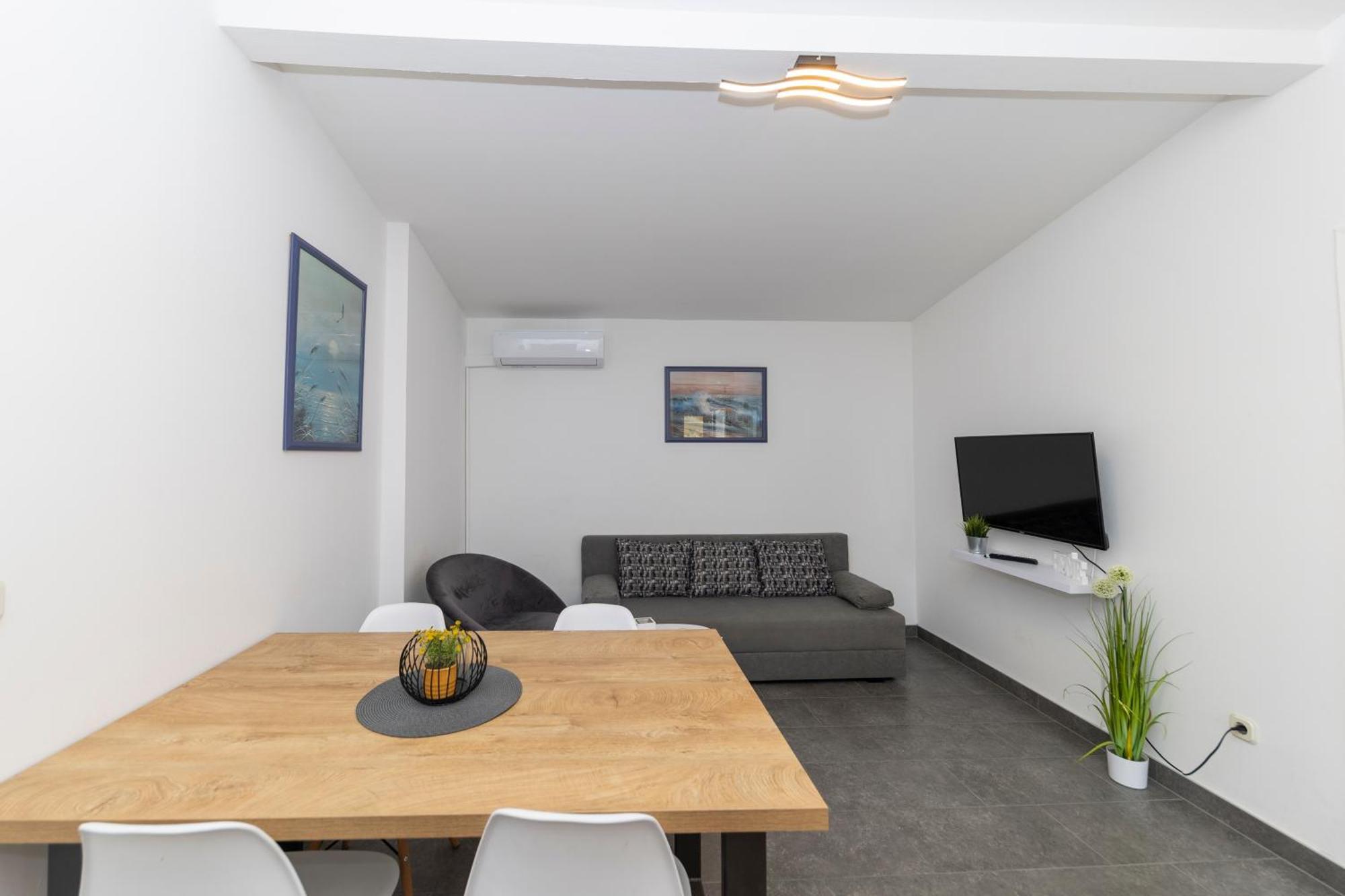 Family Apartments Zadar - Ryanair Exclusive מראה חיצוני תמונה