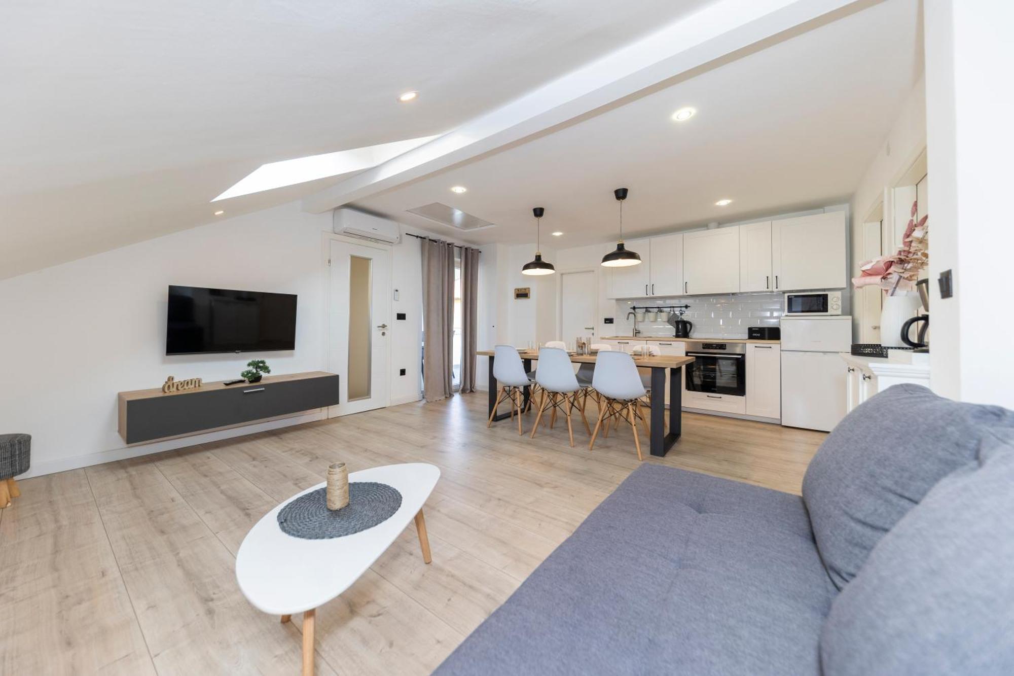 Family Apartments Zadar - Ryanair Exclusive מראה חיצוני תמונה